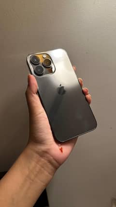 iPhone 13 pro Graphite colour 10/10 condition with box 0