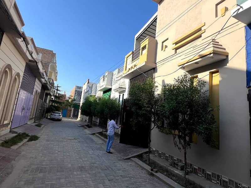 Akbar colony near satellite town New brand 3.5 Marly double story house for sale 18