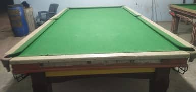 5/10 snooker table in good condition