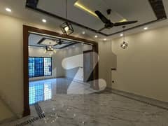 10 marla upper portion available in canal garden near behria town lahore