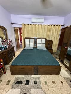 new condition furniture set for sell with mattress