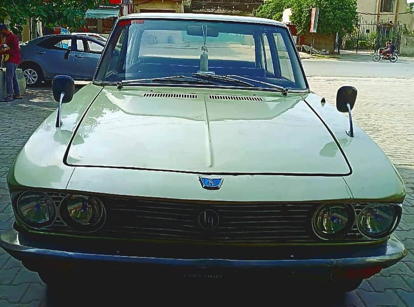 Mazda 1300 1970 5