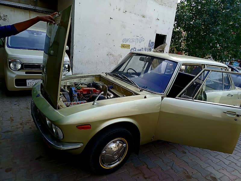 Mazda 1300 1970 8