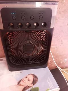 Salam mini cooling portabal fan pani bhi dalta he