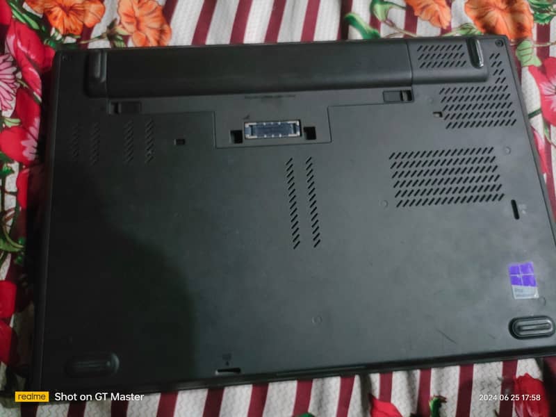 Lenovo corei5 4th generation 3