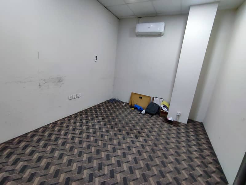 1 Kanal Semi Furnished Floor Available For Rent 7