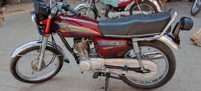 honda125 complete file urgent sale 2005 modal 10by10 condition Lahore