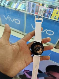 SAMSUNG WATCH 4 (44mm)