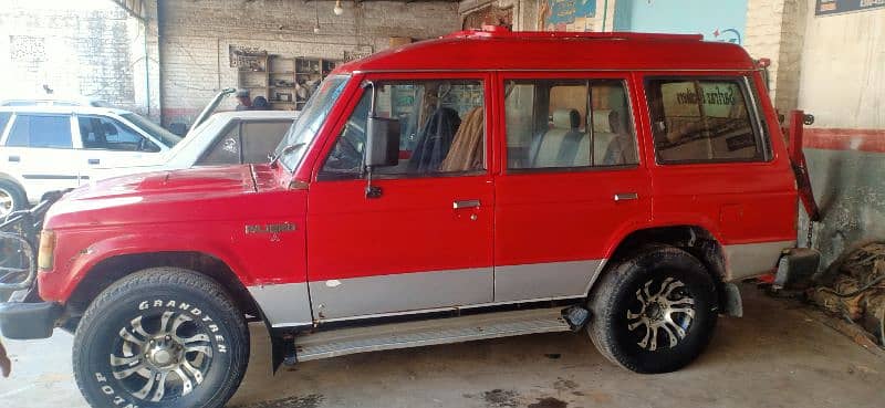 Mitsubishi Pajero 1989 3s engine perol exchange possible 4