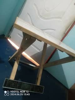 folding table