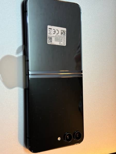 Samsung z flip 5 3