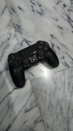 PS4 CONTROLLER NEW MINT CONDITION