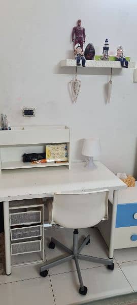 I kia bed set two single with study table and chair loot sale 2