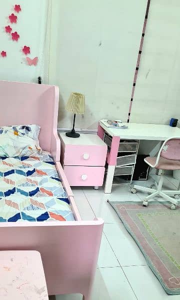 I kia bed set two single with study table and chair loot sale 6