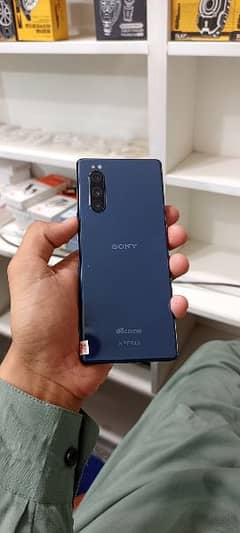 Sony Xperia 5