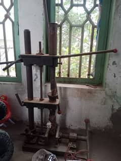 hand molding machine