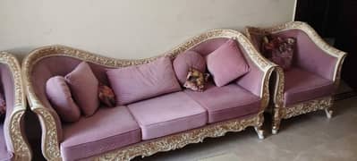 5 seter sofa set with centre table for sale excellent condition