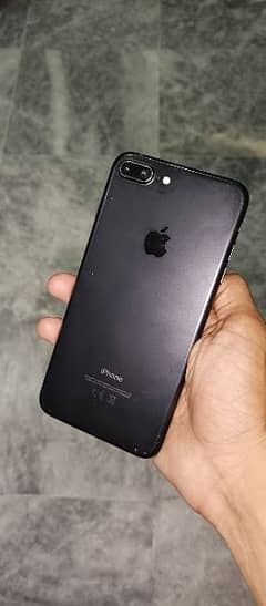 Exchange Iphone 7 Plus , 128 GB , PTA official approved