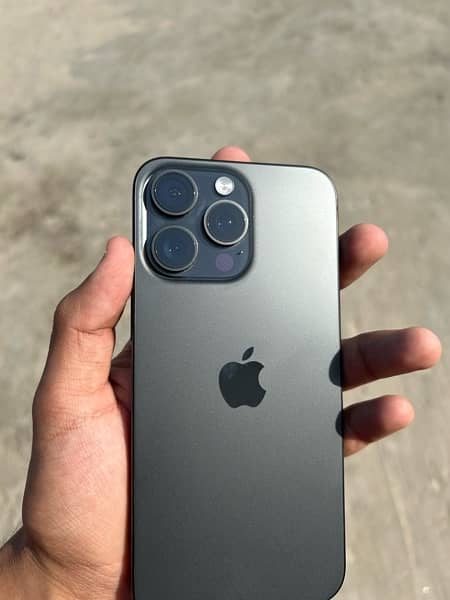 iPhone 15 Pro Max FU 6