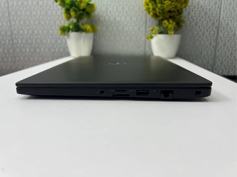 Dell Latitude 7280 Core i5 6th Generation 1