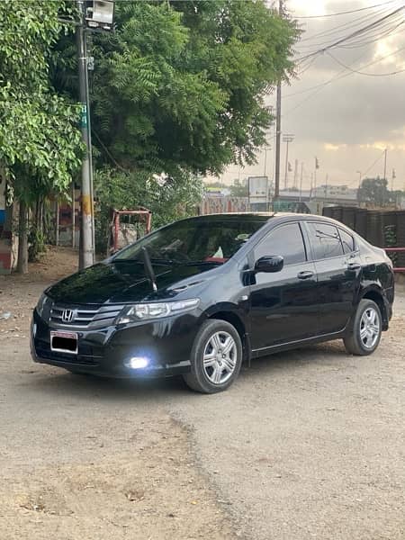 Honda City 2012 i-vtec 3