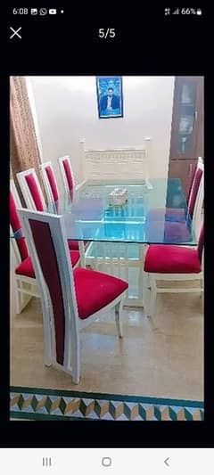 DINING TABLE FOR SALE