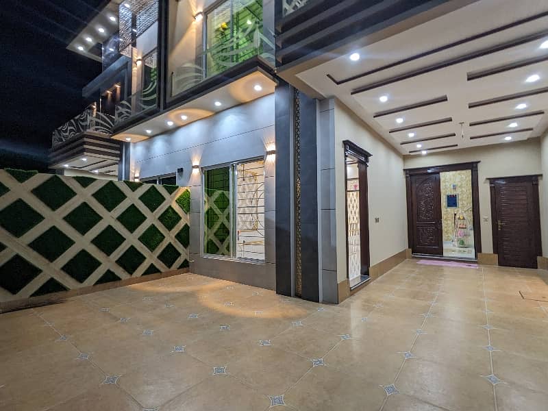 10 MARLA BRAND NEW FIRST ENTERY VIP LUXERY LEATEST ULTRA MODERN STYLISH House Available For Sale In Johertown Lahore On Main 65 Fit Road By Fast Property Services Real Estate And Builders Lahore 1