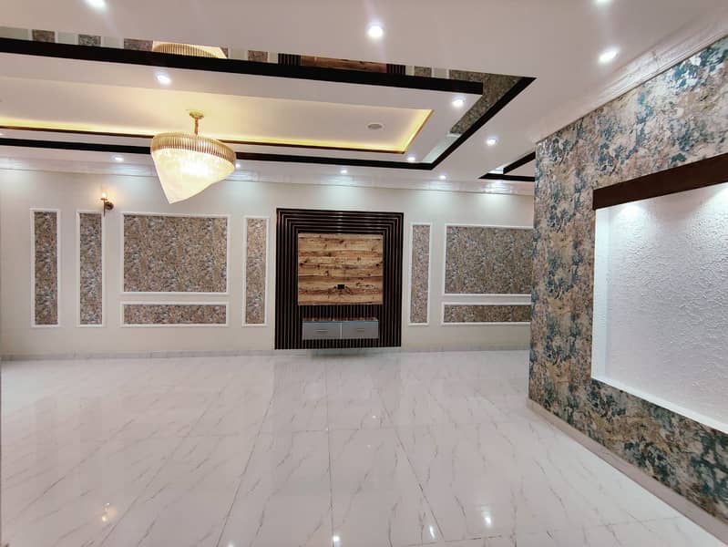 GULSHAN-E-LAHORE NEAR WAPDA TOWN 7 MARLA MOST BEAUTIFUL HOUSE FOR SALE 16