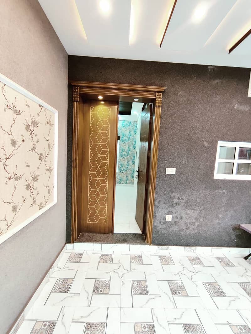 GULSHAN-E-LAHORE NEAR WAPDA TOWN 7 MARLA MOST BEAUTIFUL HOUSE FOR SALE 22