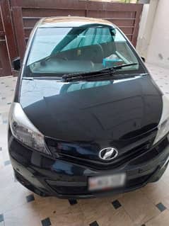 Toyota Vitz 2013