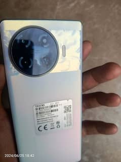 Tecno Spark 20 pro+(plus)8+8/256 Box Charger