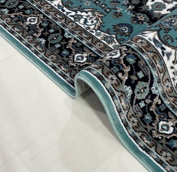 Rug with beautiful color theme. 4