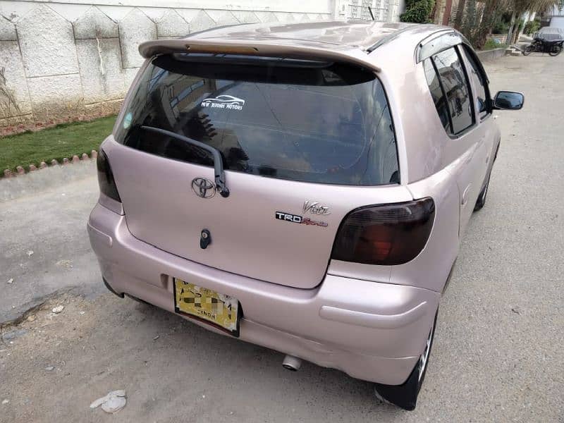 Toyota Vitz 2001 1