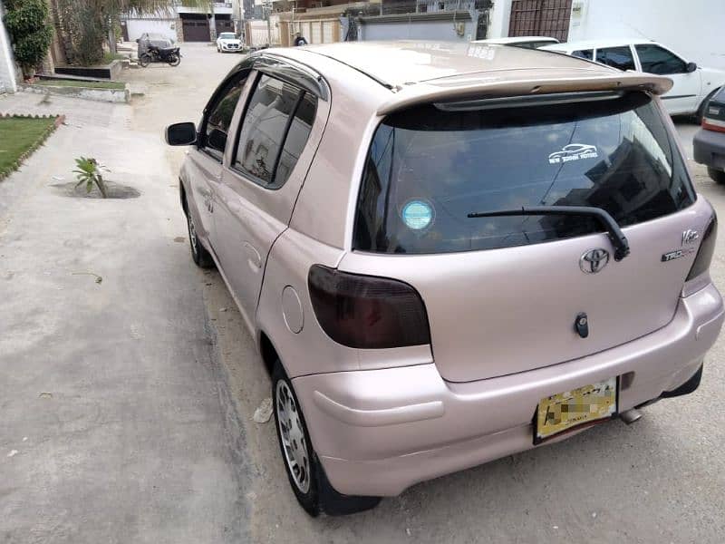 Toyota Vitz 2001 3