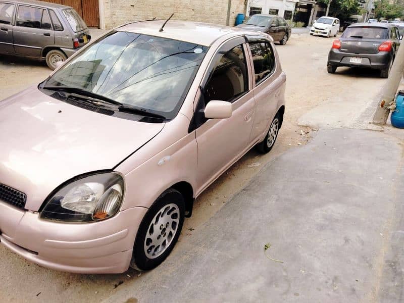 Toyota Vitz 2001 4