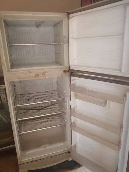 Dawlance Fridge For Sale 2