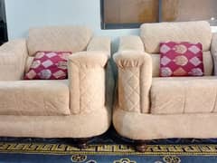 2seater sofa for sale good condition  5 month used