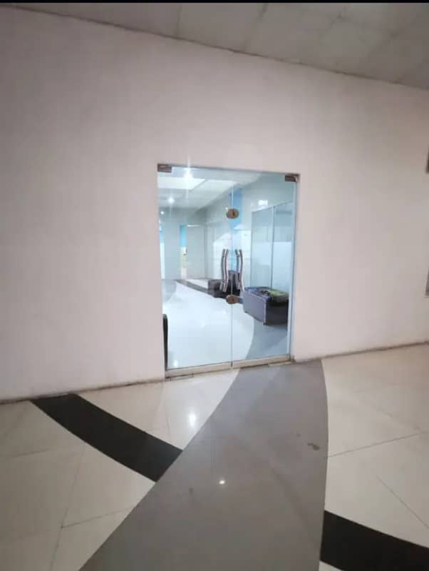 Beautiful Office Hall 3rd Floor Available For Rent 6 Marla 1500 Secure Fit Area Kohinoor Plaza Jarawa Wala Road Faisalabad 5