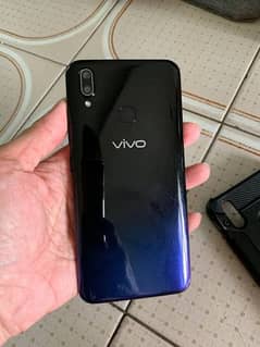 vivo y85 4/64 with box all ok