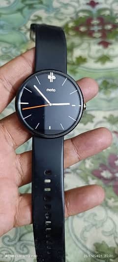 Motorola 360 smart watch