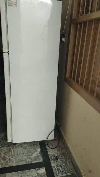 Daewoo Refrigerator  Model=FR 2701 1