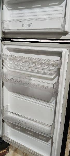 Kenwood Invertech Glass Door Refrigerator / Fridge 2