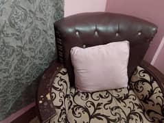 5 seater sofa set urgent sale  03353018328
