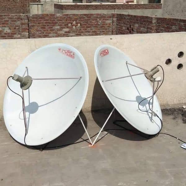 Double dish antenna with complete installation 0