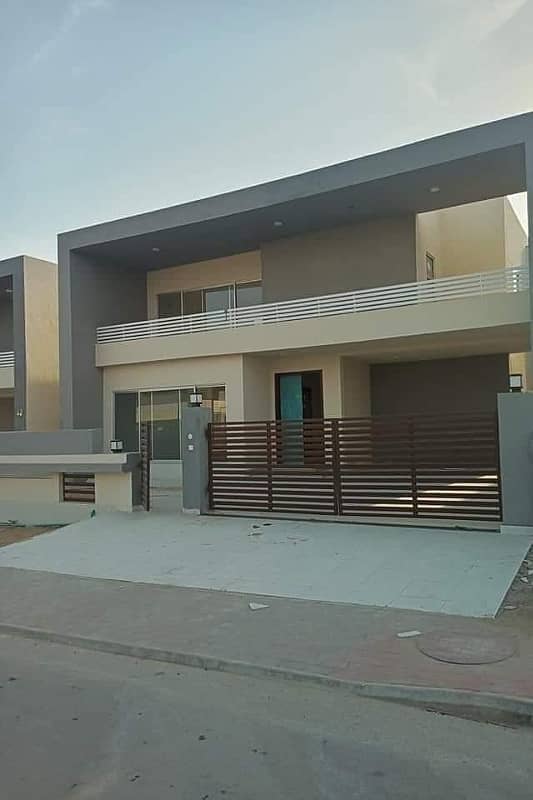 Paradise luxury villa available for sell in Bahria Town Karachi 9