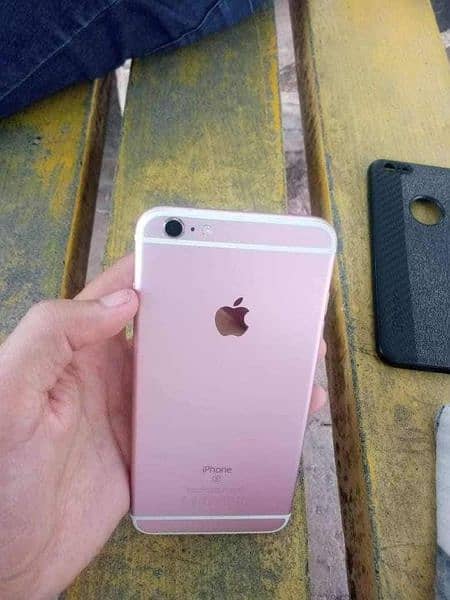 iPhone 6s/64 GB PTA approved for sale 0325=2882=038 2