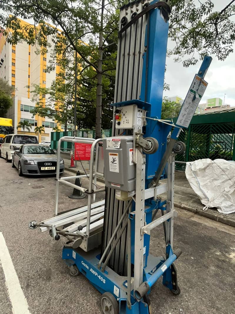 Genie AWP-40S 46 Ft Vertical Mast Lift Man Lift Scissor Lift for Sale 2