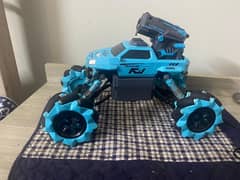 rock crawler with bubble shooting gun