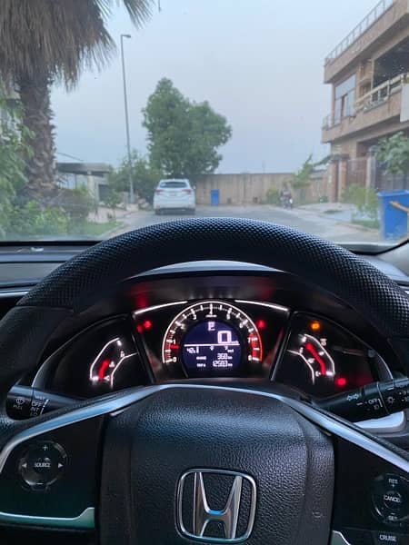 Honda Civic Oriel 2019 5