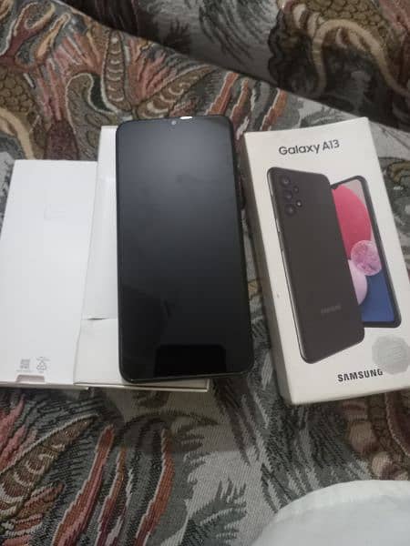 samsung A13 4gb ram 64 gb room condistion 10/10with boxs 2